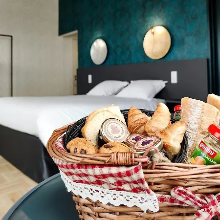 Ξενοδοχείο Maison Toussaint 3*