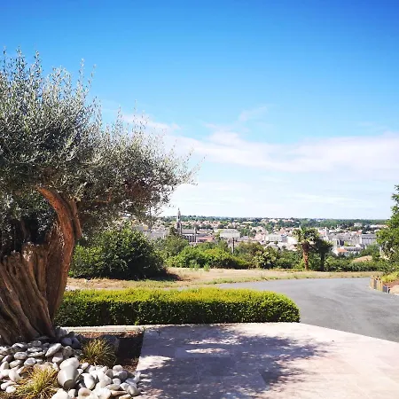 Maison Toussaint فندق سا لوران سور سيفر