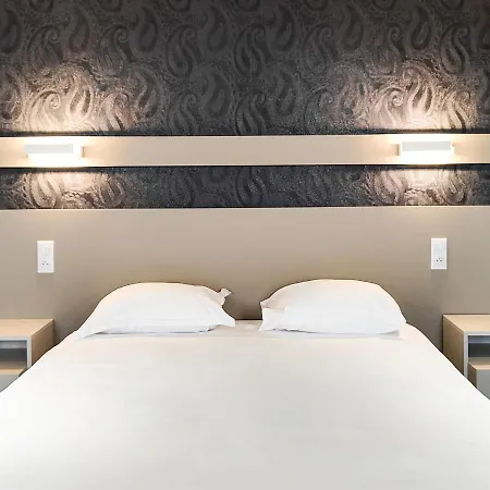 Maison Toussaint מלון סן-לורן-סור-סבר