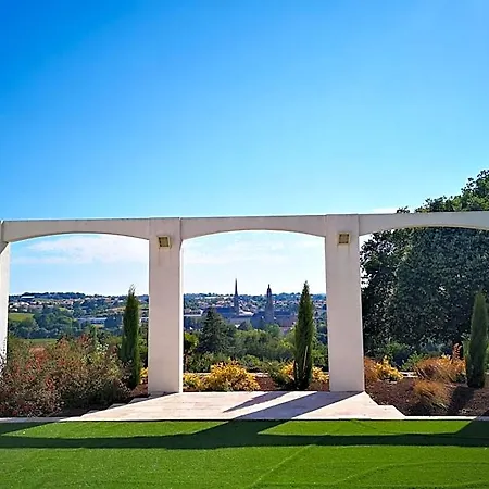 Maison Toussaint 3* סן-לורן-סור-סבר