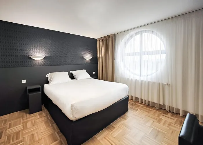 فندق Maison Toussaint 3*