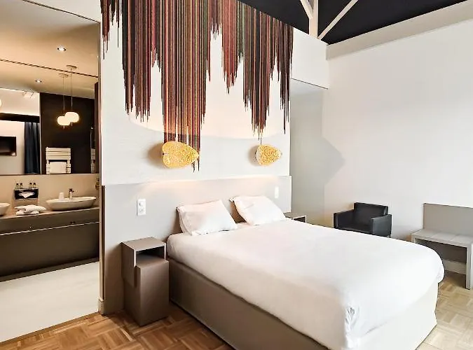 فندق Maison Toussaint 3*