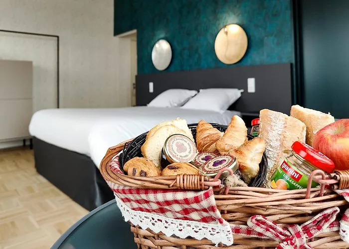 فندق Maison Toussaint 3*