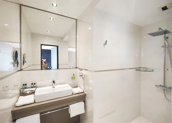 Maison Toussaint فندق سا لوران سور سيفر