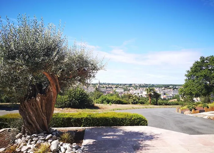 Maison Toussaint فندق سا لوران سور سيفر